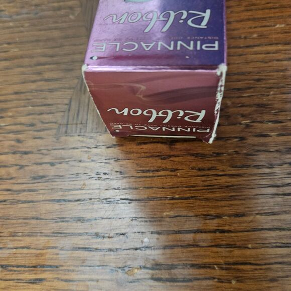 Pinnacle Ribbon Susan G. Komen For Cure Pink Golf Balls Breast Cancer - Picture 2 of 5